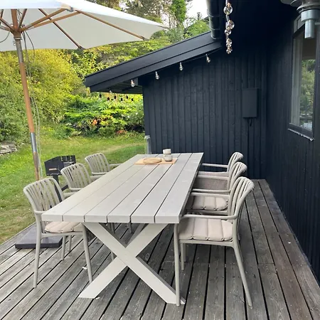 Semesterbostad For Hele Familien Naer Hove Asnæs