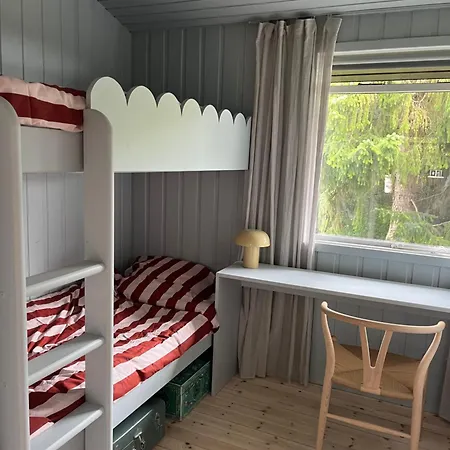 For Hele Familien Naer Hove * Asnæs