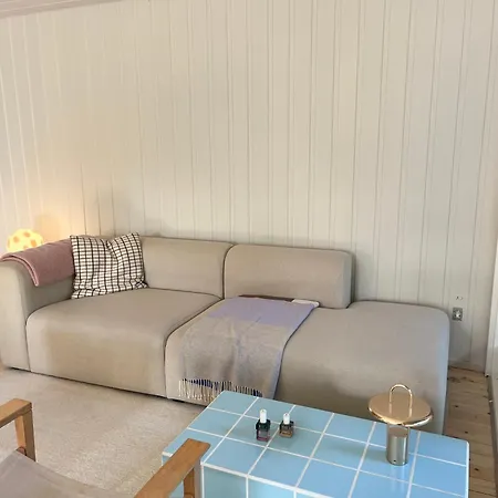 For Hele Familien Naer Hove Asnæs